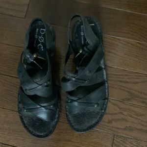 Born BOC Healed Leather Sandals - Size 7- Excellent Condition